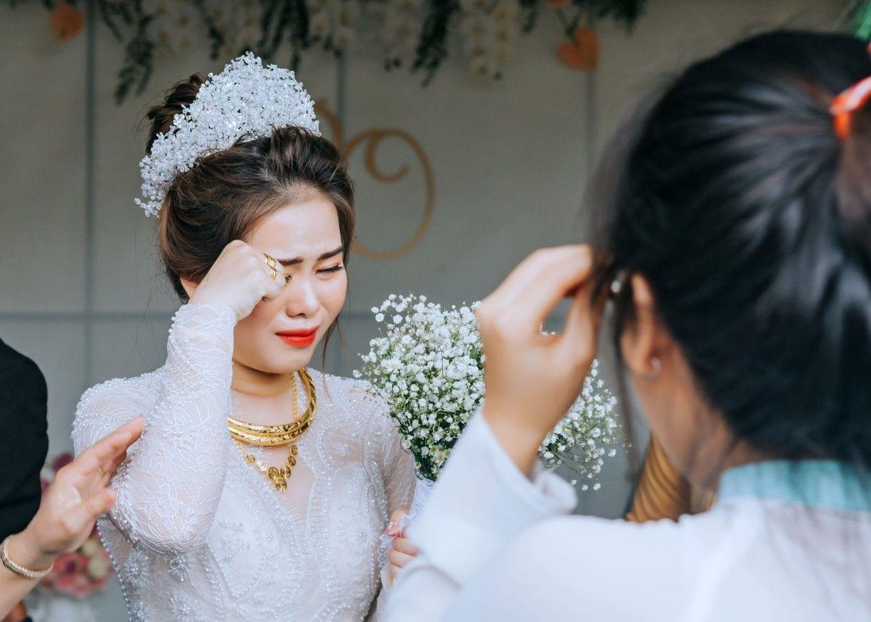 Mother Discovers That Her Son’s Bride Is Her Long-Lost Daughter!