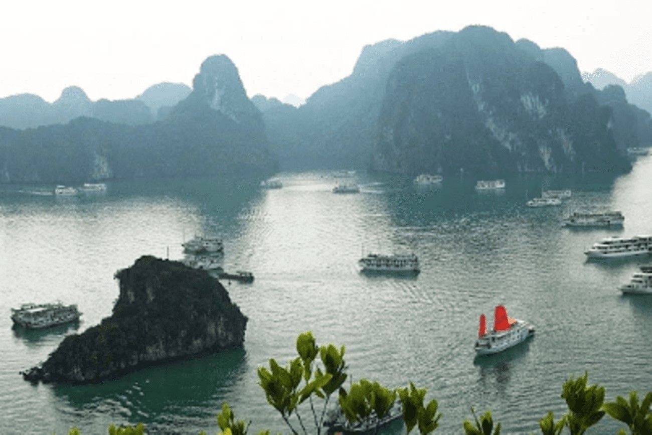 Breathtaking Vietnam's Halong Bay.jpg