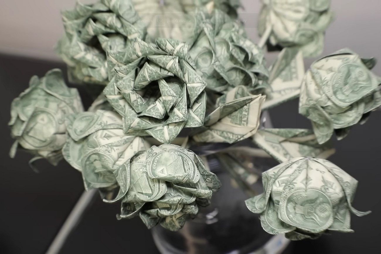 Flowers made with cash.jpg
