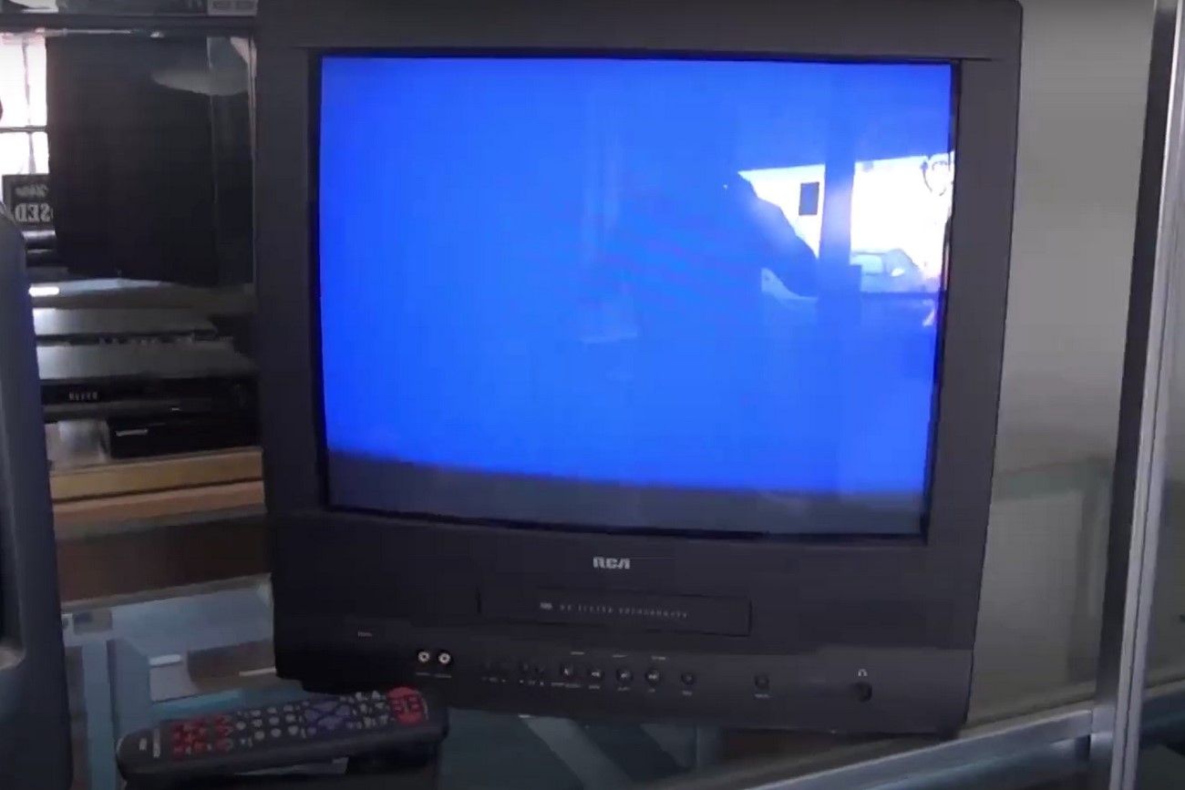 TV With a Built-In VCR.jpg